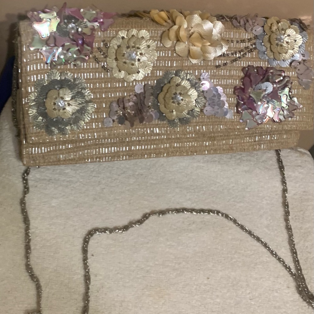 Elegant Floral Embellished Beige Clutch